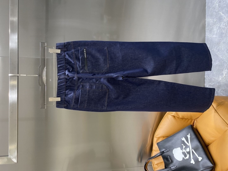 Pra*a jeans